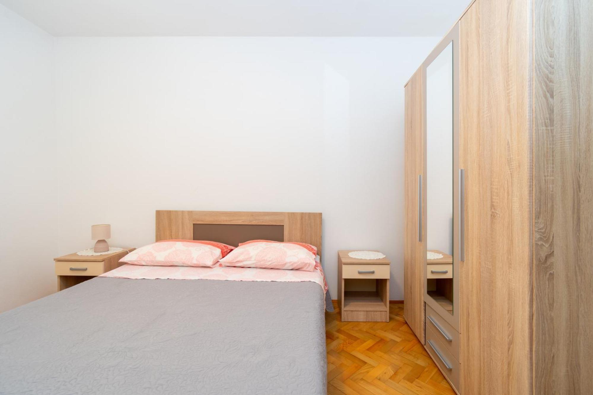 Apartments By The Sea Stara Novalja, Pag - 6340 Стая снимка